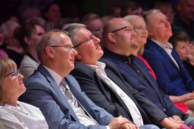 [WIDEO/FOTO] Ależ zabawa! Zespół Weekend zagrał dla kobiet z gminy Dobromierz