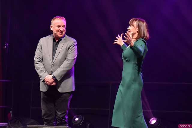 [WIDEO/FOTO] Ależ zabawa! Zespół Weekend zagrał dla kobiet z gminy Dobromierz