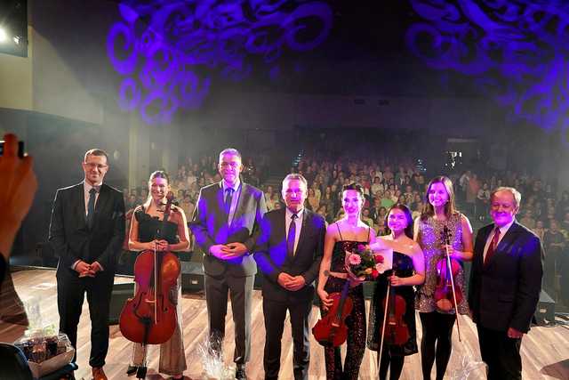 [FOTO] To były muzyczne życzenia, które popłynęły do Pań. Za nami koncert z okazji Dnia Kobiet