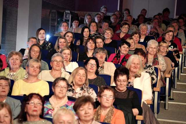 [FOTO] To były muzyczne życzenia, które popłynęły do Pań. Za nami koncert z okazji Dnia Kobiet