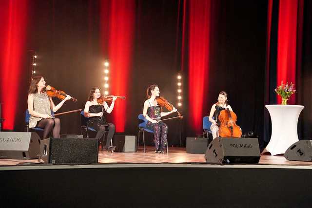 [FOTO] To były muzyczne życzenia, które popłynęły do Pań. Za nami koncert z okazji Dnia Kobiet