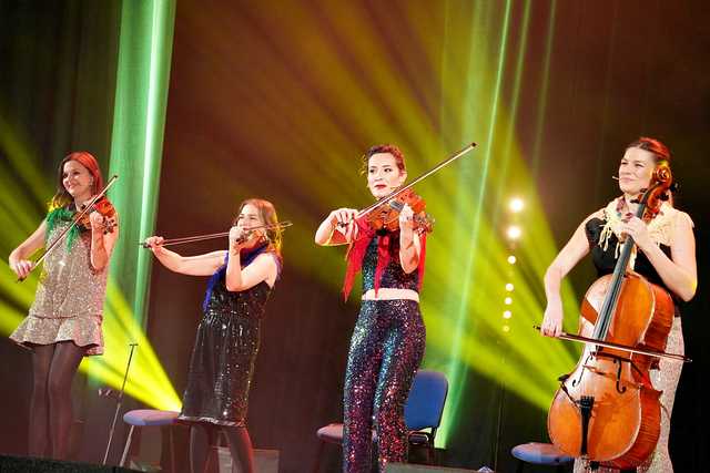 [FOTO] To były muzyczne życzenia, które popłynęły do Pań. Za nami koncert z okazji Dnia Kobiet