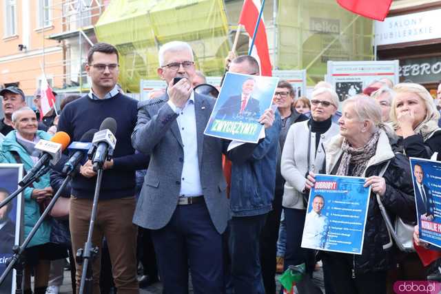 [WIDEO/FOTO] Parlamentarzyści PiS przedstawili program wyborczy Karola Nawrockiego