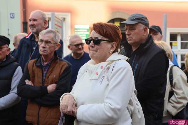 [WIDEO/FOTO] Parlamentarzyści PiS przedstawili program wyborczy Karola Nawrockiego