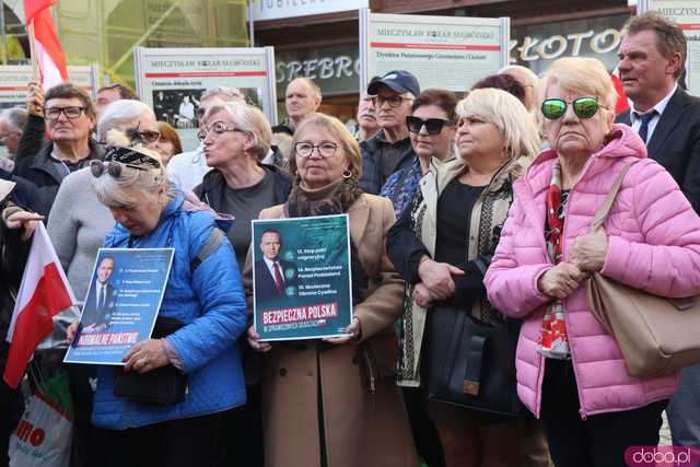[WIDEO/FOTO] Parlamentarzyści PiS przedstawili program wyborczy Karola Nawrockiego
