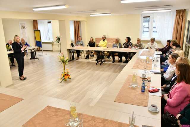 [FOTO] Szkolni doradcy zawodowi z 4 powiatów spotkali się w ZSCKR w Mokrzeszowie