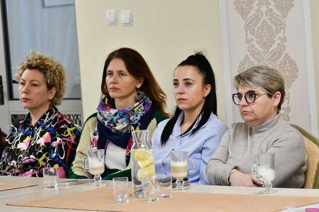 [FOTO] Szkolni doradcy zawodowi z 4 powiatów spotkali się w ZSCKR w Mokrzeszowie
