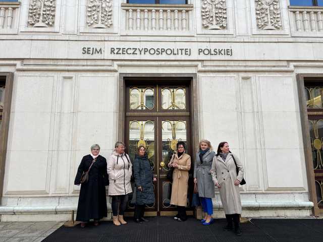 [FOTO] Członkinie kół gospodyń wiejskich z gminy Świdnica wizytowały w Parlamencie