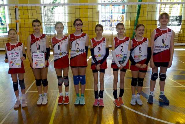 [FOTO] Młode siatkarki rywalizowały w międzyszkolnym turnieju dwójek
