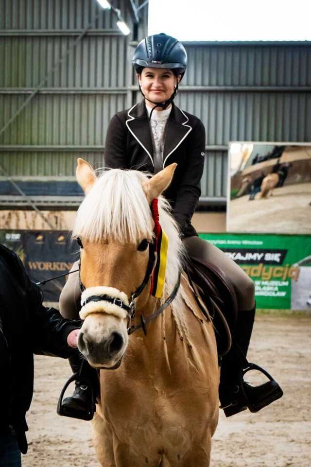 [FOTO] Sukces świebodziczanki na Mistrzostwach Dolnego Śląska w skokach przez przeszkody