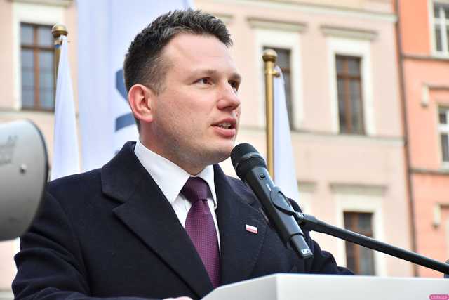 [WIDEO/FOTO] Sławomir Mentzen odwiedził Świdnicę. Tłumy na spotkaniu z kandydatem na Prezydenta RP