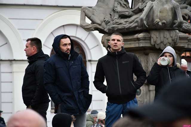 [WIDEO/FOTO] Sławomir Mentzen odwiedził Świdnicę. Tłumy na spotkaniu z kandydatem na Prezydenta RP