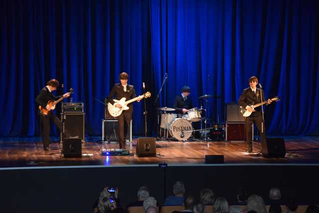 [FOTO] Charytatywny koncert zespołu The Postman – Muzyka, która wspiera Wspomagane Społeczności Mieszkaniowe