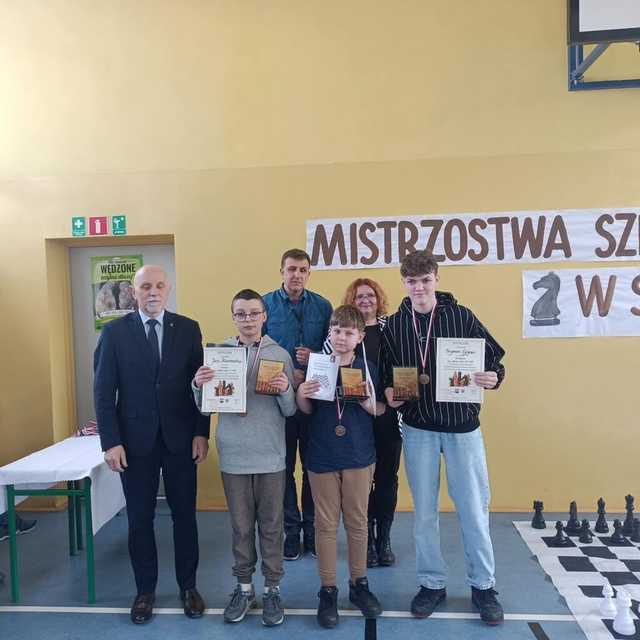 [FOTO] Uczniowie szkół podstawowych rywalizowali w I Szachowych Mistrzostwach SP Gminy Strzegom