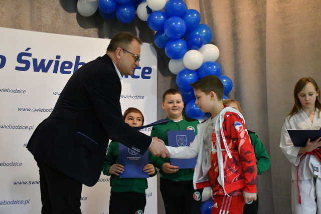 Przyznano nagrody i stypendia za osiągnięcia sportowe w roku 2024