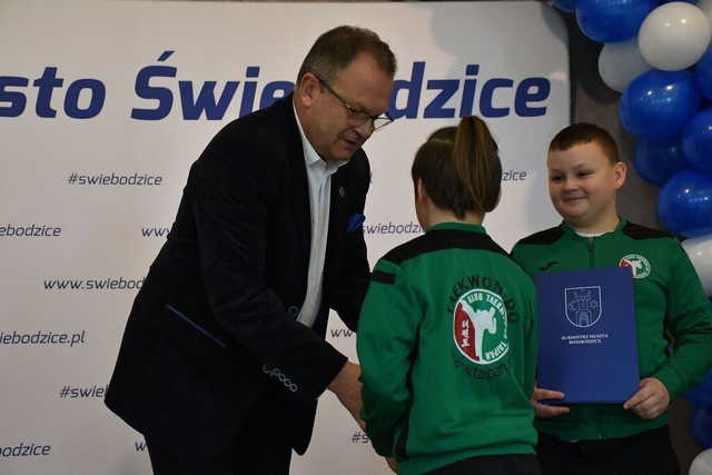 Przyznano nagrody i stypendia za osiągnięcia sportowe w roku 2024