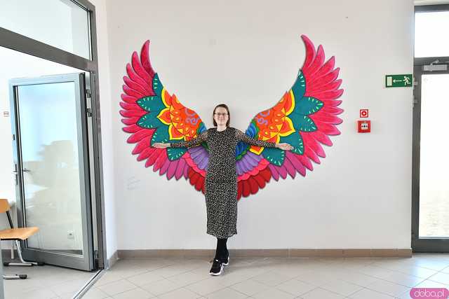 [WIDEO/FOTO] W Zespole Szkół Specjalnych odsłonięto nowy mural. Przedstawia skrzydła mocy