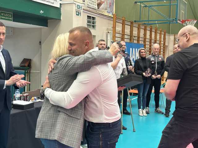 [FOTO] Otwarte Mistrzostwa WKA-Poland w Świdnicy. Sportowa Rywalizacja z Charytatywnym Serduchem dla Hany