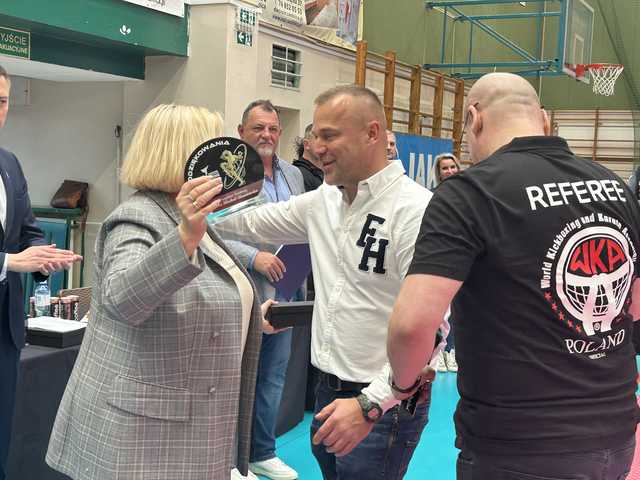 [FOTO] Otwarte Mistrzostwa WKA-Poland w Świdnicy. Sportowa Rywalizacja z Charytatywnym Serduchem dla Hany
