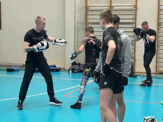 [FOTO] Otwarte Mistrzostwa WKA-Poland w Świdnicy. Sportowa Rywalizacja z Charytatywnym Serduchem dla Hany
