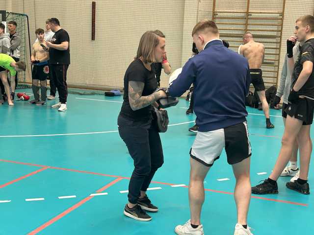[FOTO] Otwarte Mistrzostwa WKA-Poland w Świdnicy. Sportowa Rywalizacja z Charytatywnym Serduchem dla Hany