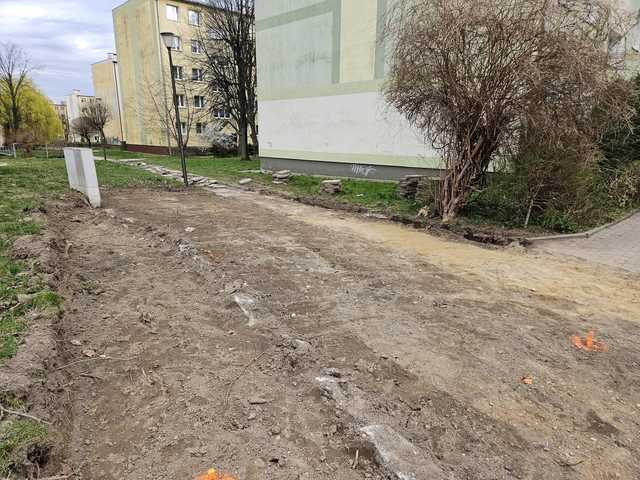 [FOTO] Postępują inwestycje na osiedlu Młodych w Świdnicy