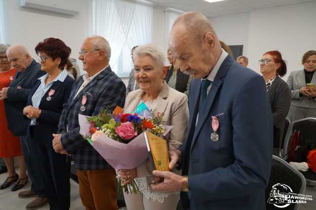 [FOTO] Cztery pary z gminy Jaworzyna Śląska świętowały Złote Gody i otrzymały pamiątkowe medale