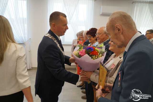 [FOTO] Cztery pary z gminy Jaworzyna Śląska świętowały Złote Gody i otrzymały pamiątkowe medale