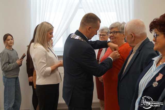 [FOTO] Cztery pary z gminy Jaworzyna Śląska świętowały Złote Gody i otrzymały pamiątkowe medale