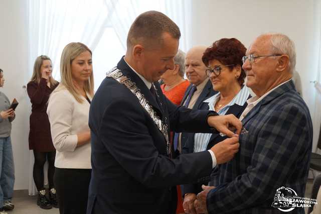 [FOTO] Cztery pary z gminy Jaworzyna Śląska świętowały Złote Gody i otrzymały pamiątkowe medale