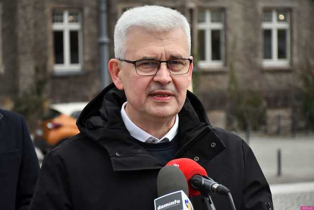 [WIDEO/FOTO] Parlamentarzyści i radni z ramienia PiS o pakcie migracyjnym 