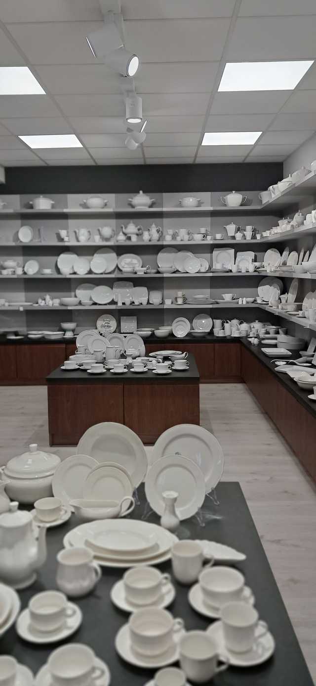 Była symbolem miasta, upadła po 160 latach. Dyskutowano nad przyszłością Zakładów Porcelany Karolina 
