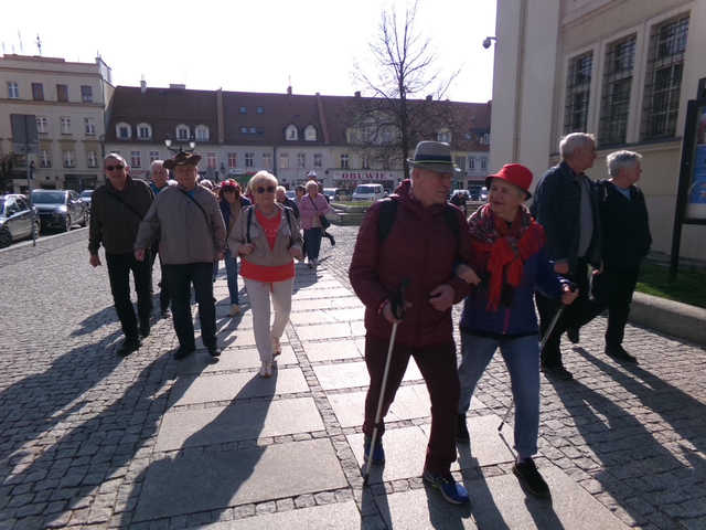 [FOTO] Topili Marzannę w Świebodzicach