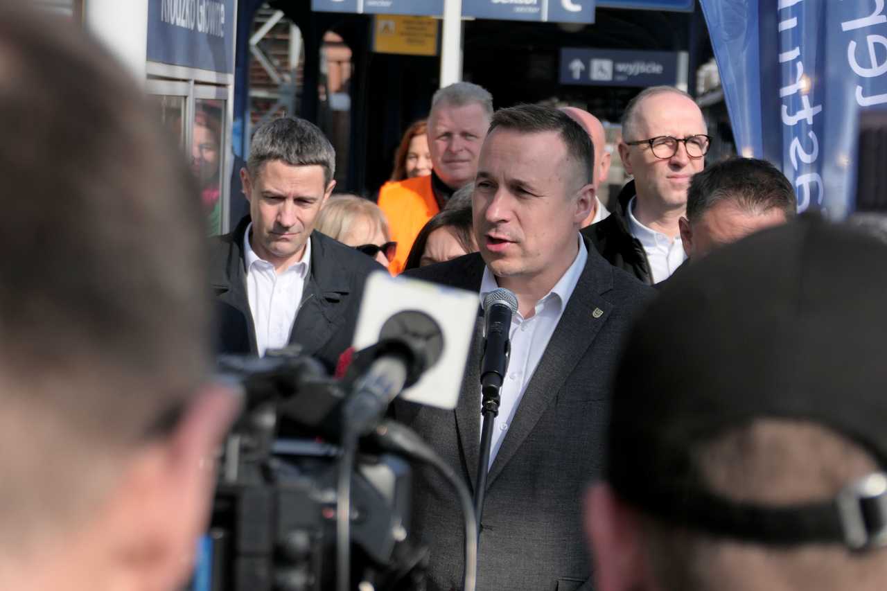 Jak Dolny Śląsk, to Koleje Dolnośląskie. Odbudowa i inwestycje w regionie
