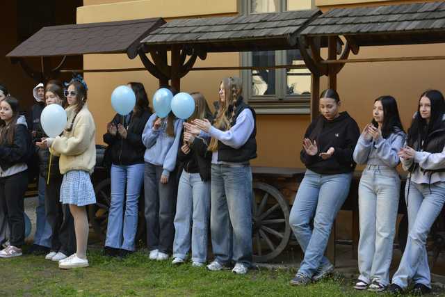 [FOTO] Obchodzili Dzień Świadomości Autyzmu. Ulicami miasta przeszedł niebieski marsz