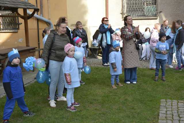 [FOTO] Obchodzili Dzień Świadomości Autyzmu. Ulicami miasta przeszedł niebieski marsz