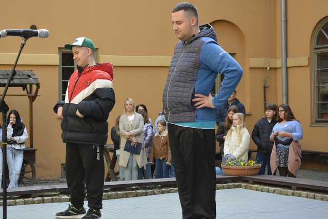 [FOTO] Obchodzili Dzień Świadomości Autyzmu. Ulicami miasta przeszedł niebieski marsz