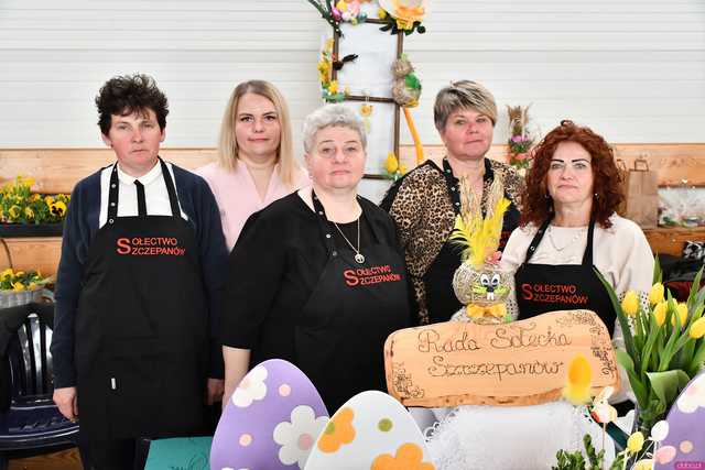 [WIDEO/FOTO] Konkursy, bogato zastawione stoiska i świąteczny klimat na XVIII Tradycjach Stołu Wielkanocnego w Marcinowicach
