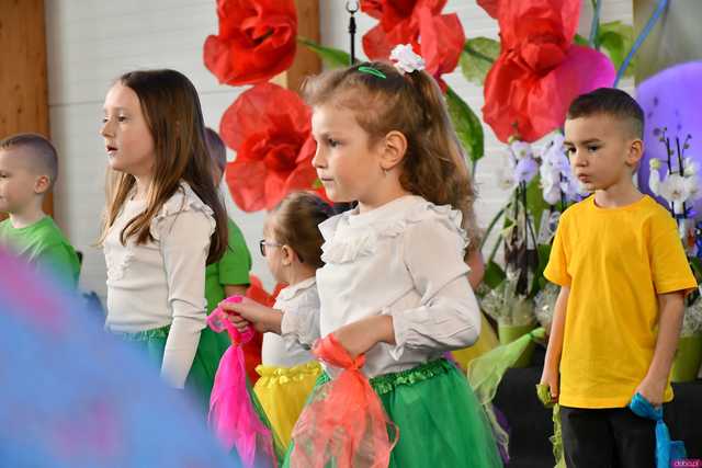 [WIDEO/FOTO] Konkursy, bogato zastawione stoiska i świąteczny klimat na XVIII Tradycjach Stołu Wielkanocnego w Marcinowicach