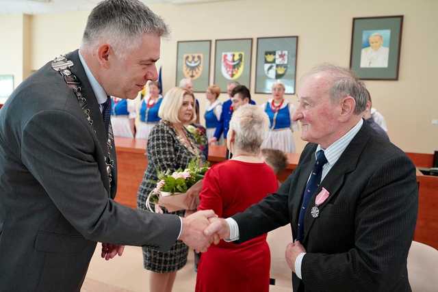 [FOTO] Medal za miłość i zrozumienie
