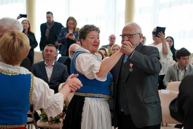 [FOTO] Medal za miłość i zrozumienie