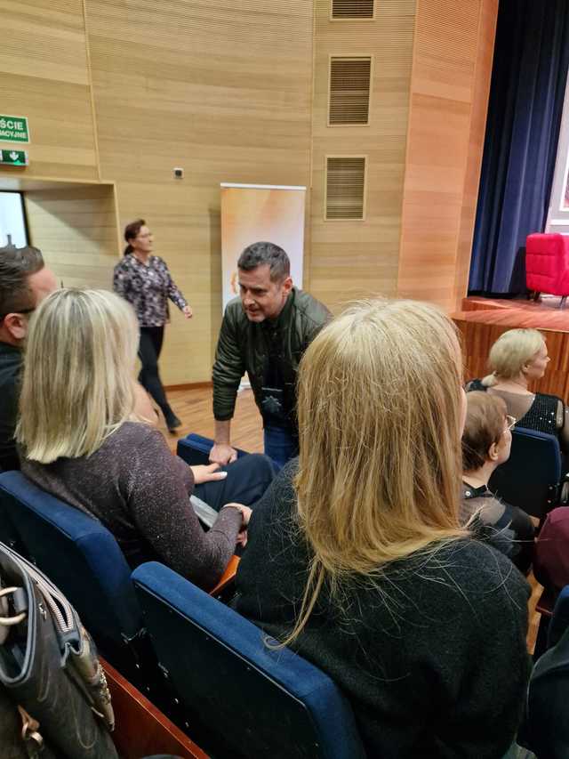 [FOTO] Na deskach SCK zagościł spektakl Szalone Nożyczki