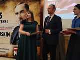 [FOTO] Uczennica strzegomskiego LO laureatką konkursu plastycznego o Romanie Dmowskim