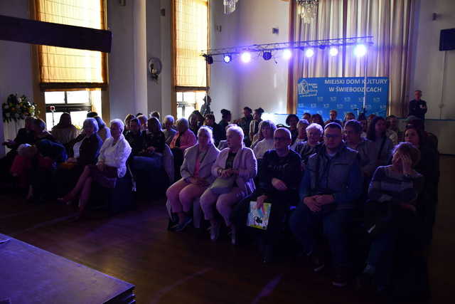 [FOTO] W świebodzickim MDK-u wystawiono spektakl Syn Chama