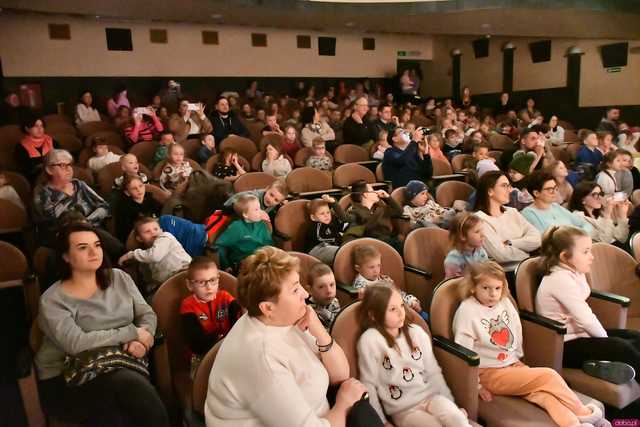 [FOTO] Przedszkolne teatrzyki opanowały świdnicki teatr