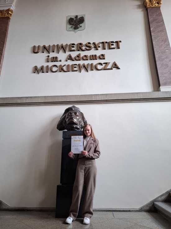 [FOTO] Sukces uczennicy III LO na 48. Ogólnopolskiej Olimpiadzie Języka Niemieckiego