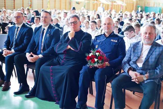 Dzień Patrona w SP Żarów 