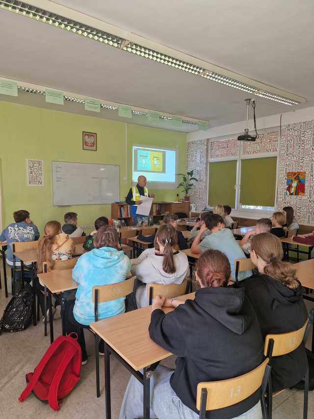 Świdnica rusza z kampanią edukacyjną: kranówka, śmieci w toalecie i mit za mitem