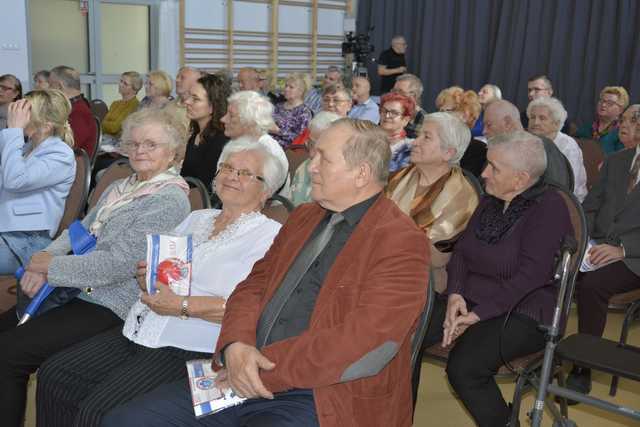 [FOTO] Seniorzy szkolili się na temat bezpieczeństwa i zdrowia