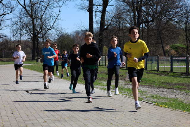 [FOTO/WYNIKI] Pobiegli w Wiosennych Biegach Przełajowych